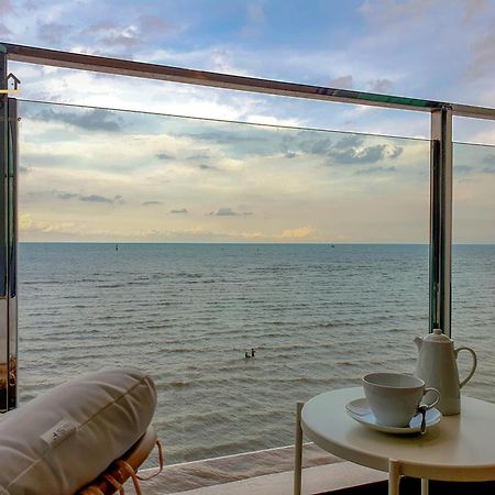 1 Min To Seaview & Sunrise Heart Of Kuantan Lejlighed Eksteriør billede